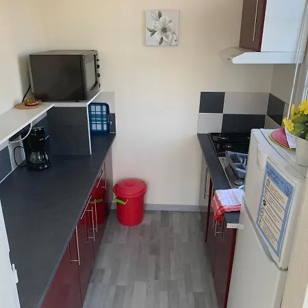 Les De La Colo Ravenoville