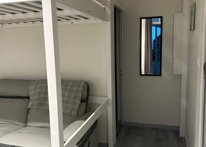 Les De La Colo Ravenoville